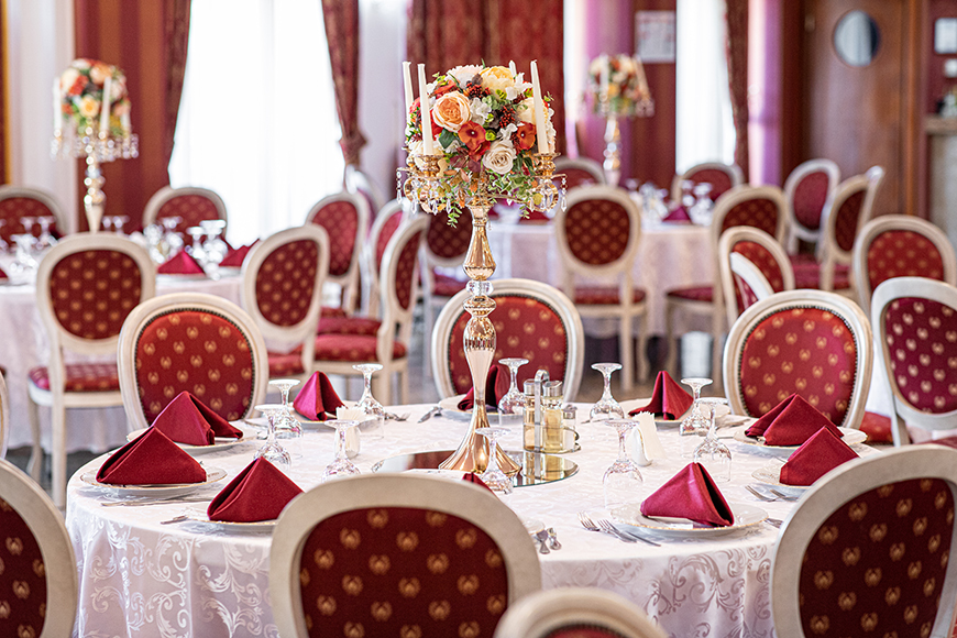 Grand Restaurant Brasov | Restaurant brasov | Sala de evenimente Brasov | Sala nunti Brasov | Organizari evenimente corporate Brasov