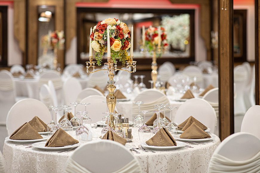 Grand Restaurant Brasov | Restaurant brasov | Sala de evenimente Brasov | Sala nunti Brasov | Organizari evenimente corporate Brasov