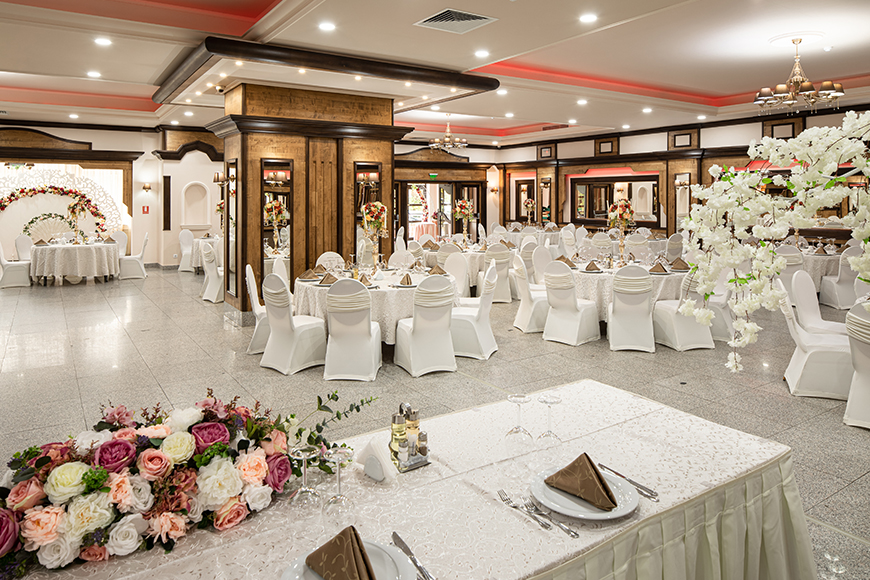 Grand Restaurant Brasov | Restaurant brasov | Sala de evenimente Brasov | Sala nunti Brasov | Organizari evenimente corporate Brasov
